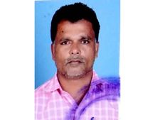 മലപ്പുറത്ത് ക്ലീനര്‍ ഓടിച്ച ബസിടിച്ച് മത്സ്യവില്‍പനക്കാരന്‍ മരിച്ചു: ബസ് ഗുഡ്സ് ഓട്ടോയില്‍ ഇടിച്ചു!