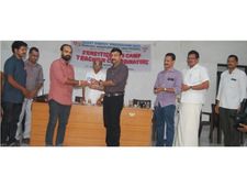 സംസ്ഥാനത്തെ ആദ്യ സമ്പൂർണ്ണ കാർബൺ ന്യൂട്രാലിറ്റി ജില്ലയാക്കി കോഴിക്കോടിനെ മാറ്റും, അധ്യാപകർക്കായി ബോധവൽക്കരണ ക്ലാസ് നടത്തി