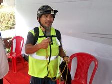 കയാക്കേര്‍സിന്റെ ജീവനുകള്‍ ഈ കൈകളില്‍ സുരക്ഷിതം