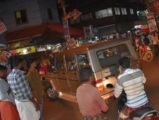 വടകര നഗരസഭ രാത്രികാല സ്ക്വാഡ് സജീവം;  വിൽപ്പനക്കെത്തിച്ച ഭക്ഷ്യയോഗ്യമല്ലാത്ത ഭക്ഷണം പിടിച്ചെടുത്തു