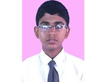 നീന്തൽ പഠിക്കുന്നതിനിടെ സ്ക്കൂൾ വിദ്യാർത്ഥി മുങ്ങി മരിച്ചു: സംഭവം കൊച്ചിയില്‍!