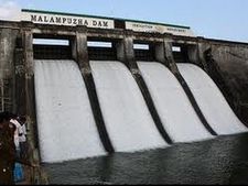 പാലക്കാട് കനത്ത മഴ തുടരുന്നു: മലമ്പുഴ ഡാം നിറയാറായി, ഡാം ഉടൻ തുറക്കം, ജലനിരപ്പ്  115.06 മീറ്റര്‍!!
