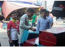 പകര്‍ച്ചവ്യാധികള്‍ പെരുകുന്നു; മറുനാടന്‍ തൊഴിലാളികളുടെ താമസസ്ഥലങ്ങളില്‍ കര്‍ശന പരിശോധന