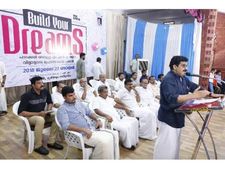 വിഞ്ജാനത്തിന്റെ ആധിക്യം വിദ്യാര്‍ത്ഥികളെ പ്രയാസത്തിലാക്കുന്ന കൗതുകകരമായ സാഹചര്യമാണ് ഇപ്പോഴുള്ളതെന്ന്‍: ഡോ എം.കെ മുനീര്‍