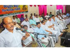 യുവാക്കള്‍ രാഷ്ട്രീയത്തിന്റെ മൂല്യം സംരക്ഷിക്കണം; യൂത്ത് ലീഗിനെ ഉപദേശിച്ച് കുഞ്ഞാലിക്കുട്ടി രംഗത്ത്