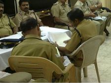 ലഹരി ഉപയോഗം തടയുന്നതിന്  വനിതകളുടെ പിന്തുണ;  നാദാപുരത്ത്  പോലീസിന്റെ   പ്രത്യേക യോഗം 