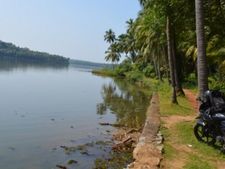 പുറക്കാട്ടിരി പുഴയിലേക്കു ചാടിയ യുവാവിന്റെ മൃതദേഹം കണ്ടെടുത്തു