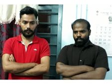 മലപ്പുറം: വിദ്യാര്‍ത്ഥിനികളെ പ്രലോഭിപ്പിച്ച്  കൊണ്ടുപോയി പീഡിപ്പിച്ചു,  രണ്ട്  പേര്‍ അറസ്റ്റില്‍