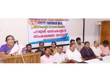 ഹയര്‍ സെക്കന്ററി സ്‌കൂളുകളെ ഡിപിഐയില്‍ ലയിപ്പിക്കാനുള്ള നീക്കത്തിനെതിര അധ്യാപക സംഘടനകള്‍ 