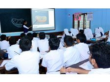 കേരളത്തിലെ എല്ലാ സ്കൂളുകളിലും നിരീക്ഷണ കാമറകൾ; ഇനി എല്ലാം ഹൈടെക്ക്...