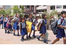 വിദ്യാഭ്യാസ വകുപ്പില്‍ പൊങ്ങച്ചം മാത്രം, നടക്കുന്നത് ഏജന്‍സികളുടെ സമാന്തര പ്രവര്‍ത്തനം: കെഎസ്ടിയു