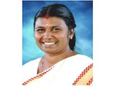  വയനാട്ടില്‍ തദ്ദേശസ്വയംഭരണ സ്ഥാപനങ്ങളില്‍ അധികാരകൈമാറ്റം തുടരുന്നു; മൂപ്പൈനാട് ഗ്രാമപഞ്ചായത്തിന് പുതിയ സാരഥികള്‍