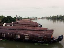നെഹ്‌റു ട്രോഫി വള്ളംകളി:  ഓഗസ്റ്റ് 11ന് നിബന്ധനകള്‍ പാലിക്കാത്ത മത്സരവള്ളങ്ങള്‍ക്കെതിരെ നടപടി
