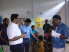 വിവാഹാഘോഷ തുക ദുരിതാശ്വാസ നിധിയിലേക്ക് നല്‍കി സുജിത്; കോഴിക്കോടിന്റെ നന്മ മുഖങ്ങള്‍ ദുരിതാശ്വാസ ക്യാംപുകള്‍