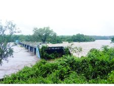 കനത്ത മഴയും വെള്ളപ്പൊക്കവും.. ചീരക്കുഴി ജാമിന്‍റെ മൂന്ന് ഷട്ടറുകള്‍ തുറന്നു