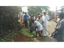 വീടുകളിലേക്ക് മടങ്ങുന്നവർക്ക് കൂട്ടായി സിപിഎം; ശുചീകരണ പ്രത്യേക ക്യാംപെയ്ന് സിപിഎം ഡിവൈഎഫ്ഐ പ്രവർത്തകർ തുടക്കമിട്ടു