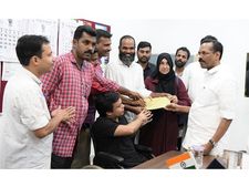 ബധിര-മൂക അംഗങ്ങള്‍ സമാഹരിച്ച 10,160 രൂപയും ദുരിതാശ്വാസ നിധിയിലേക്ക്