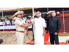 വയനാട്ടില്‍ പരേഡില്ലാത്ത ആദ്യ സ്വാതന്ത്രദിനാഘോഷം: മഴക്കെടുതി മൂലം ആഘോഷങ്ങള്‍ ഒഴിവാക്കി