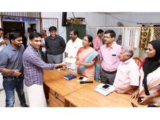 ആരവങ്ങളില്ലാതെ വയനാട്ടിലെ ഓണാഘോഷം:1852 കുടുംബങ്ങള്‍ ഇപ്പോഴും ദുരിതാശ്വാസ ക്യാംപില്‍  സദ്യ വിളമ്പി
