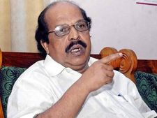 കടൽ ക്ഷോഭം: വീട് തകർന്നവർക്ക് അടിയന്തിര സഹായം 25, 000രൂപ ഉടൻ നല്‍കുമെന്ന് മന്ത്രി ജി സുധാകരൻ