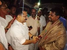 ദുരന്തമുഖത്ത് സ്വന്തം ശരീരം ചവിട്ടുപടിയാക്കി: ജെയ്സലിനെ മന്ത്രി വീട്ടിലെത്തി ആദരിച്ചു
