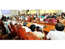 മഴക്കെടുതി: നാശനഷ്ടങ്ങളുടെ കണക്കുകള്‍ പത്ത് ദിവസത്തിനകം,  ഓണാവധിക്ക് ശേഷം സ്‌കൂളുകള്‍ 29ന് തുറക്കും