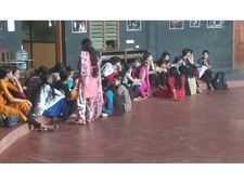 മഞ്ജുഷയുടെ മരണം വിശ്വസിക്കാനാകാതെ കാലടി സർവകലാശാല: മഞ്ജുഷ എം എ മോഹിനിയാട്ടം വിദ്യാര്‍ത്ഥിനി! 