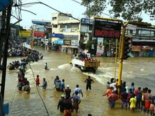 പ്രളയത്തില്‍പ്പട്ടവര്‍ ഭയപ്പെടേണ്ട: പുതിയ വീടുകള്‍ നിര്‍മിച്ച് നല്‍കുമെന്ന് മുഖ്യമന്ത്രിയുടെ ഉറപ്പ്