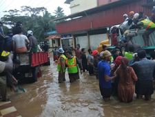 മഴക്കെടുതി: മലപ്പുറത്ത് അപകടത്തില്‍നിന്നും  28398 പേരെ,  ദുരിതം അനുഭവിക്കുന്നവര്‍ 12.5 ലക്ഷം!