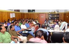  മഴക്കെടുതി: സമൂഹമാദ്ധ്യമങ്ങളില്‍ തെറ്റായ പ്രചാരണം നടത്തിയാല്‍ നടപടിക്ക് നിര്‍ദ്ദേശം