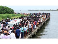  മുനമ്പം അപകടം: കപ്പലിടിച്ചത് പിന്നിൽ നിന്ന്!! കപ്പൽ തിരിച്ചെത്തിക്കാൻ നടപടികൾ തുടങ്ങി