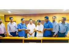  മുഖ്യമന്ത്രിയുടെ ദുരിതാശ്വാസ നിധിയിലേക്ക് അമേരിക്കയില്‍ നിന്നും ഇതുവരെ സമാഹരിച്ചത് ഒരു കോടിയിലധികം!