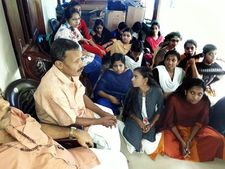 കരുണയുടെ കാവല്‍ക്കാര്‍; പ്രത്യാശയില്‍ ഒരു ദിനം ചെലവഴിക്കാന്‍ ശ്രീചിന്മയ കോളേജ് വിദ്യാര്‍ത്ഥികളെത്തി