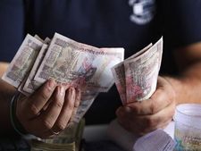  കേന്ദ്രത്തിനെതിരെ  കിസാന്‍ സഭ: സർക്കാർ കർഷകനെ കന്നുകാലിവളർത്തി ജീവിക്കാനും അനുവദിക്കുന്നില്ലെന്ന്!