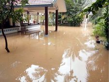 മലപ്പുറത്ത്  ബുധനാഴ്ച മരിച്ചത് 14പേര്‍:  ഇന്നും മരണങ്ങള്‍  കൂടുന്നു,  643 വീടുകള്‍ തകര്‍ന്നു! 