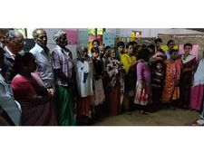 പ്രളയ ദുരിതം; ക്യാമ്പ് വിട്ടു വീടുകളിലെത്തിയവര്‍ കൊടിയ ദുരിതത്തില്‍, വൈദ്യുതി ഇല്ല, വെള്ളമില്ല...