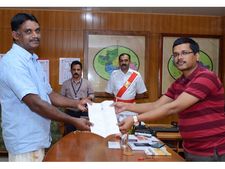 വയനാട്ടില്‍ മൃഗസംരക്ഷണ മേഖലയില്‍ 1.61 കോടിയുടെ നഷ്ടം; 19.5 സെന്റ് സ്ഥലം ദാനം നല്‍കി കര്‍ഷകനായ വിത്സന്‍