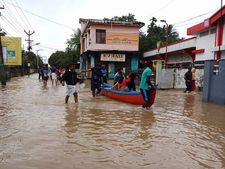 പ്രവർത്തനങ്ങൾ ഏകോപിപ്പിക്കാൻ കോഴിക്കോട് കലക്റ്ററുടെ വാട്സാപ് ഹെൽപ്പ് ലൈൻ; സന്നദ്ധ സംഘടനകൾക്ക് രജിസ്റ്റർ ചെയ്യാം 