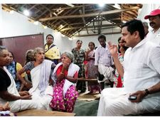 മലപ്പുറത്ത് 184 ക്യാമ്പുകളിലായി  33658 പേര്‍, മരണം 48 ആയി, ജില്ലയില്‍ 41 പുതിയ ക്യാമ്പുകള്‍! 