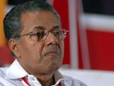 പ്രളയ ഭൂമിയിലേക്ക് തിരിഞ്ഞ് നോക്കാതെ മുഖ്യമന്ത്രിയും കുട്ടനാട് എംഎല്‍എയും: തോമസ് ചാണ്ടി അവഗണിച്ചു!