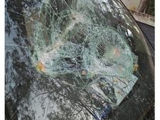 നടവയലിലെ എസ്എഫ്ഐ-യുഡിഎസ്എഫ് സംഘര്‍ഷം: വില്ലേജില്‍ ഹര്‍ത്താല്‍ പുരോഗമിക്കുന്നു; അര്‍ധരാത്രിയില്‍ യുഡിഎഫ് കമ്പളക്കാട് പൊലീസ് സ്റ്റേഷന്‍ ഉപരോധിച്ചു