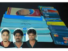  ഉത്തരേന്ത്യ കേന്ദ്രീകരിച്ച് ഓണ്‍ലൈന്‍ ബാങ്കിംഗ് തട്ടിപ്പ്: എടിഎം കാര്‍ഡുകളുമായി അറസ്റ്റില്‍ 