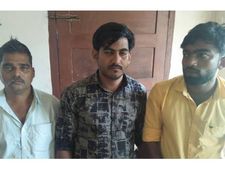 വിദേശത്തേക്ക് കഞ്ചാവ് കടത്താൻ ശ്രമം: വടകരയിൽ മൂന്ന് പേർ അറസ്റ്റിൽ 
