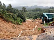 കോറോം ക്വാറി കോടതി ഉത്തരവിന്റെ മറവില്‍ തുറന്നുപ്രവര്‍ത്തിക്കാനൊരുങ്ങുന്നു: മ​ണ്ണിടിഞ്ഞ സ്ഥലത്ത്! 