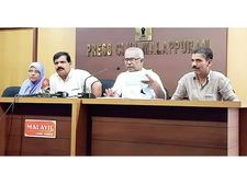 മനാഫ് മരണം: സഹോദരങ്ങള്‍ പോലീസിനെതിരെ കോടതിയിലേക്ക്, പ്രതികളെ സംരക്ഷിക്കുന്ന