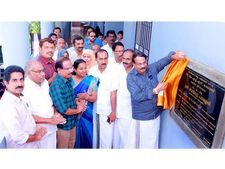 കാലവര്‍ഷത്തില്‍ തകര്‍ന്നുവീണ രാരോത്ത് ഹൈസ്‌കൂള്‍ പുതിയ കെട്ടിടത്തില്‍