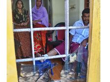 പള്ളുരുത്തിയിൽ വീടുകയറി ആക്രമണം: അഞ്ചുപേർക്ക് പരിക്ക്, നാട്ടുകാർക്കും മർദനം