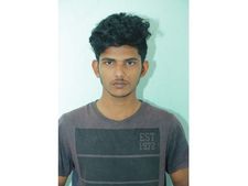  സ്‌കൂളില്‍ നിന്ന് മോഷ്ടിച്ച ചെക്കുപയോഗിച്ച്  ബൈക്ക് വാങ്ങാനെത്തിയ 18വയസ്സുകാരന്‍ പിടിയില്‍
