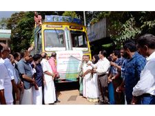 മഴക്കെടുതി: അജൈലമാലിന്യനീക്കം തുടങ്ങി; വയനാടിന്റെ പുനര്‍നിര്‍മ്മാണത്തിന് യുനിസെഫും കൈകോര്‍ക്കുന്നു 