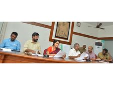 കേരളത്തിന്റെ പുനര്‍നിര്‍മ്മാണം: മന്ത്രിമാരുടെ നേതൃത്വത്തില്‍ കോട്ടയത്ത് വിഭവ സമാഹരണം 10ന് തുടങ്ങും